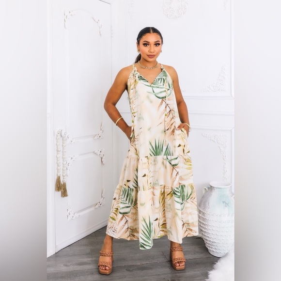 Tropical Halter Maxi Dress - Picture 2 of 7